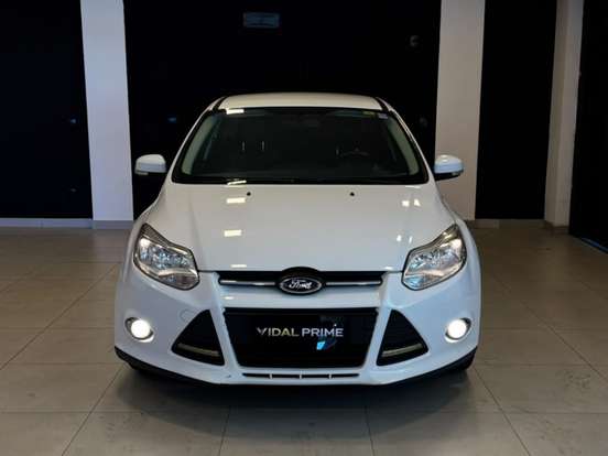 FORD-FOCUS-2.0 SE 16V FLEX 4P POWERSHIFT FORD-FOCUS-2015