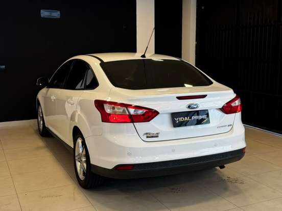 FORD-FOCUS-2.0 SE 16V FLEX 4P POWERSHIFT FORD-FOCUS-2015