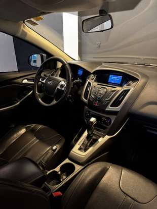 FORD-FOCUS-2015