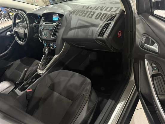 FORD-FOCUS-2.0 SE 16V FLEX 4P POWERSHIFT FORD-FOCUS-2015