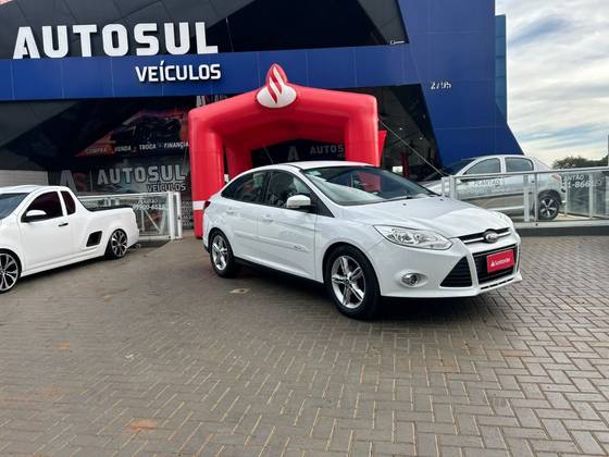 FORD FOCUS 2.0 SE SEDAN 16V FLEX 4P AUTOMÁTICO