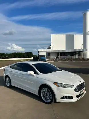 FORD-FUSION-2014