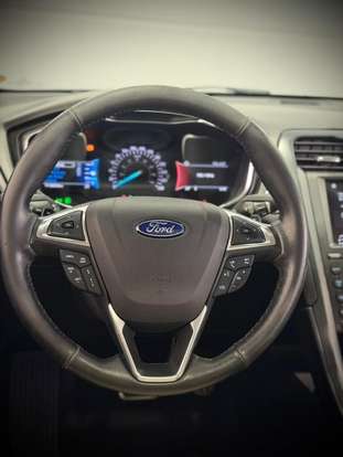 FORD-FUSION-2017