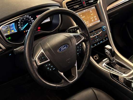 FORD-FUSION-2013