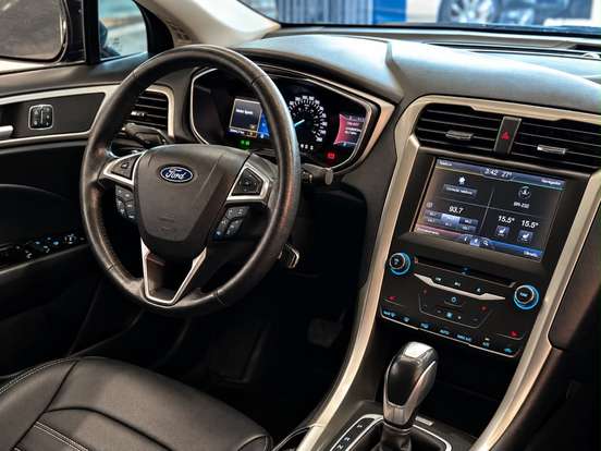 FORD-FUSION-2013