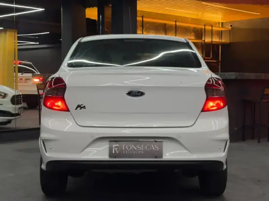 FORD-KA-1.5 TI-VCT FLEX SE PLUS SEDAN AUTOMÁTICO FORD-KA-2020