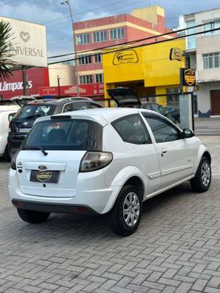 FORD-KA-2011