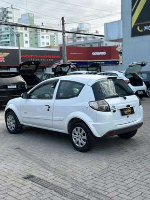 FORD-KA-2011