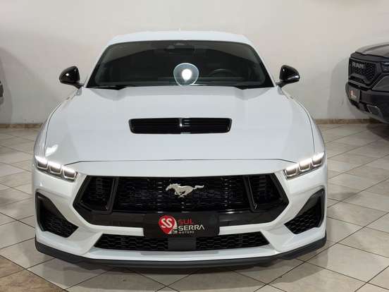 FORD-MUSTANG-2024