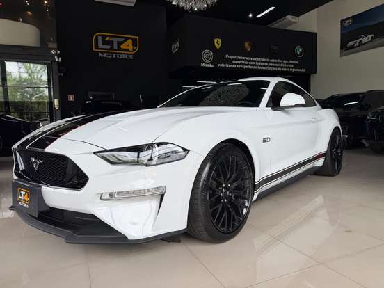 FORD-MUSTANG-2017