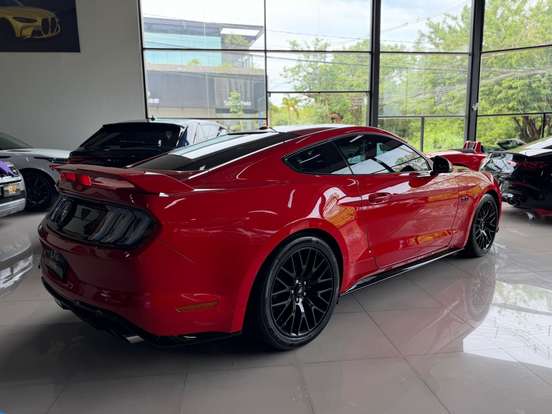 FORD-MUSTANG-2018