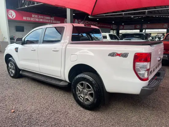 FORD-RANGER-2.2 XLS 4X4 CD 16V DIESEL 4P AUTOMÁTICO FORD-RANGER-2022