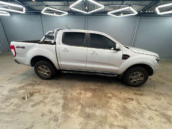 FORD-RANGER-2.2 XLS 4X4 CD 16V DIESEL 4P AUTOMÁTICO FORD-RANGER-2023