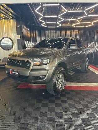 FORD RANGER 2.2 XLS 4X4 CD 16V DIESEL 4P AUTOMÁTICO