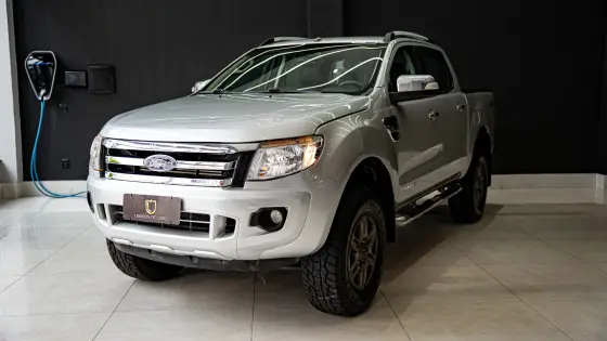 FORD RANGER 3.2 LIMITED 4X4 CD 20V DIESEL 4P AUTOMÁTICO