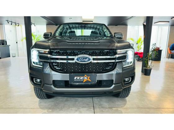 FORD RANGER 3.0 V6 TURBO DIESEL CD XLT 4X4 AUTOMÁTICO