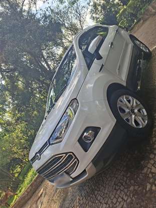 FORD-ECOSPORT-2012