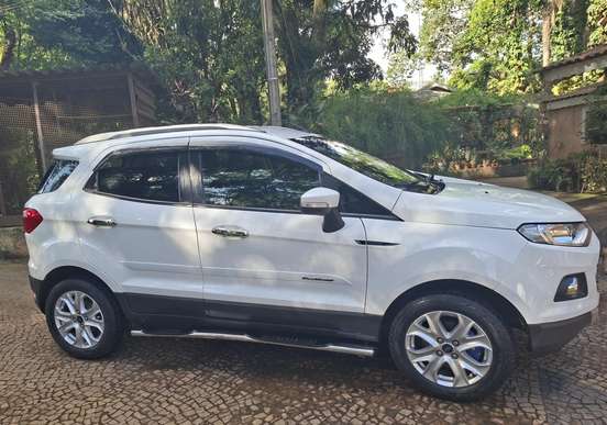 FORD-ECOSPORT-2012