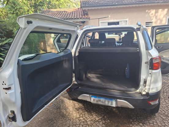 FORD-ECOSPORT-2012