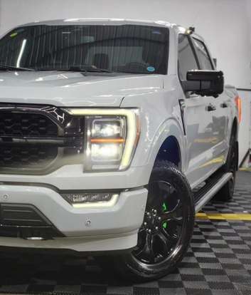 FORD-F-150-2023