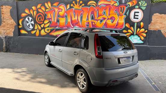 FORD-FIESTA-2008