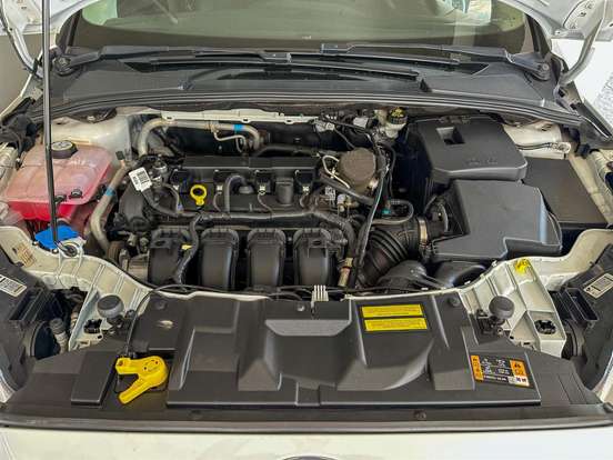 FORD-FOCUS-2015