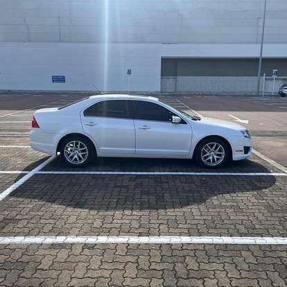 FORD-FUSION-2012