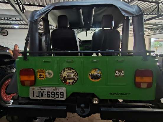 FORD-JEEP-CJ-5 FORD-JEEP-1979