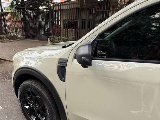 FORD-MAVERICK-2.0 ECOBOOST GASOLINA BLACK AUTOMÁTICO FORD-MAVERICK-2025