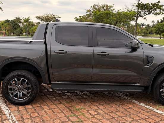 FORD-RANGER-2.0 TURBO DIESEL CD BLACK 4X2 AUTOMÁTICO FORD-RANGER-2024