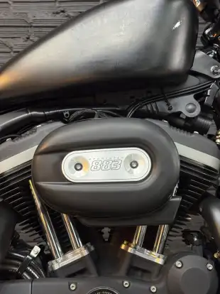 HARLEY-DAVIDSON-SPORTSTER XL 883 R-2011