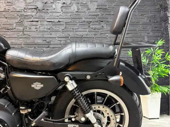 HARLEY-DAVIDSON-SPORTSTER XL 883 R HARLEY-DAVIDSON-SPORTSTER XL 883 R-2011