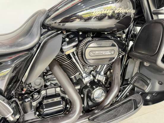 HARLEY-DAVIDSON-CVO STREET GLIDE-2016