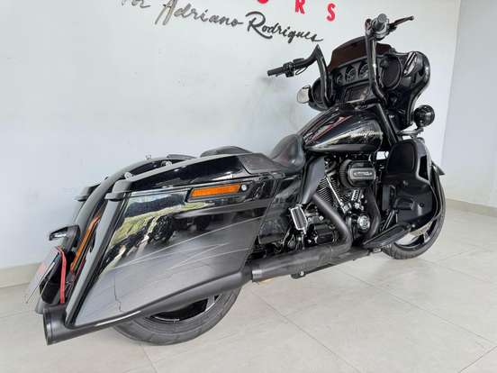 HARLEY-DAVIDSON-CVO STREET GLIDE-2016