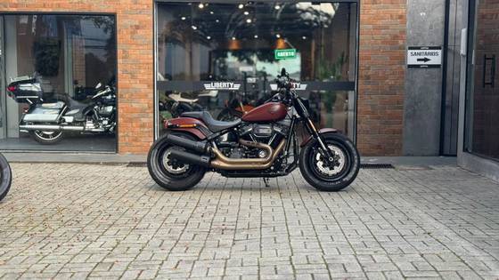 HARLEY-DAVIDSON SOFTAIL FAT BOB 114 