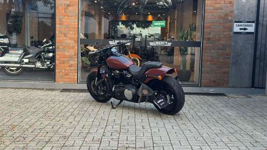 HARLEY-DAVIDSON-SOFTAIL FAT BOB 114-2017