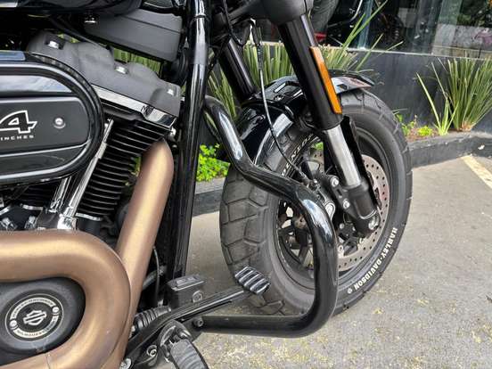 HARLEY-DAVIDSON-SOFTAIL FAT BOB 114-2024