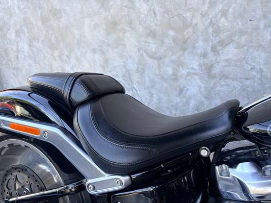 HARLEY-DAVIDSON-SOFTAIL FAT BOY 114-2019