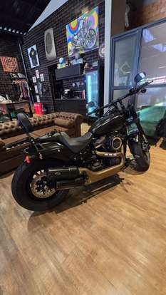 HARLEY-DAVIDSON-SOFTAIL FAT BOB 107-2018