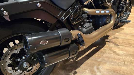 HARLEY-DAVIDSON-SOFTAIL FAT BOB 107-2018