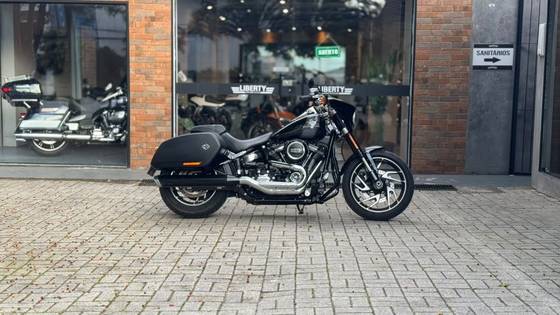 HARLEY-DAVIDSON SPORT GLIDE 