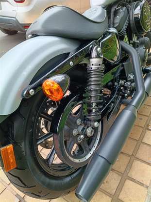 HARLEY-DAVIDSON-SPORTSTER IRON 1200-2020