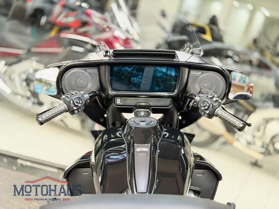 HARLEY-DAVIDSON-STREET GLIDE ULTRA-2025