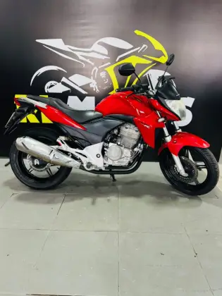 HONDA CB 300R 