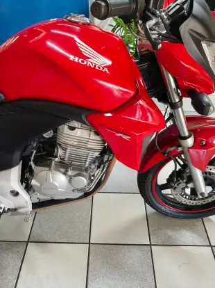 HONDA-CB 300R-2013