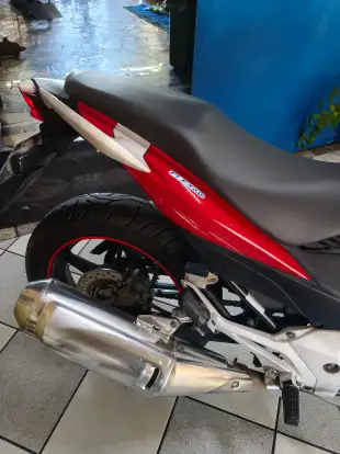 HONDA-CB 300R-2013