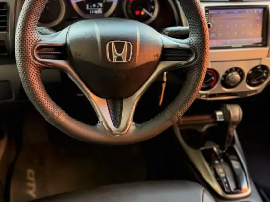 HONDA-CITY-1.5 LX 16V FLEX 4P AUTOMÁTICO HONDA-CITY-2013