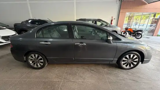 HONDA-CIVIC-2010