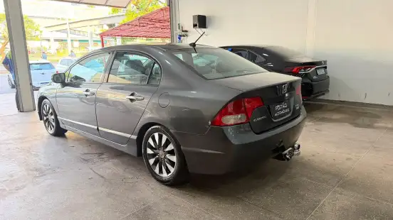 HONDA-CIVIC-2010