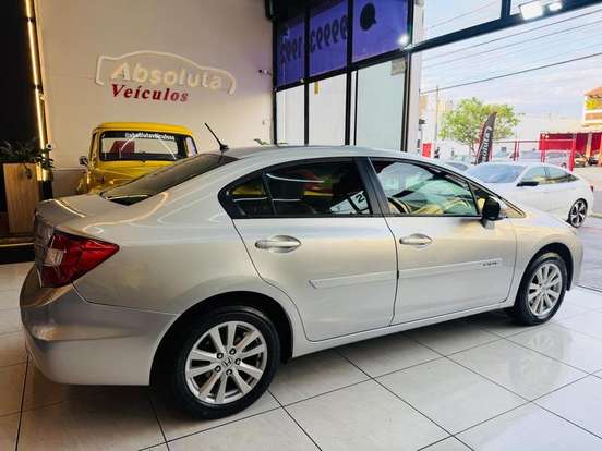 HONDA-CIVIC-2.0 LXR 16V FLEX 4P AUTOMÁTICO HONDA-CIVIC-2014